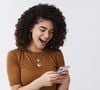 Foto de perfil do WhatsApp pode revelar pistas sobre a imagem que uma pessoa deseja transmitir aos outros, explica psicóloga