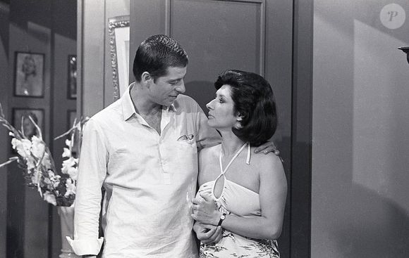 Flávio Galvão e Ana Rosa, em novela do SBT: 'Destino'