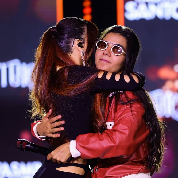 Maiara dá abraço em Yasmin Santos durante gravação de novo projeto da artista, 'Intuição'