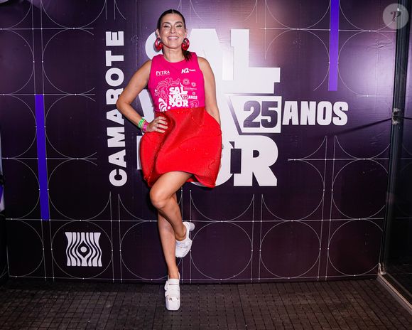 Famosas apostam em looks icônicos no Camarote Salvador