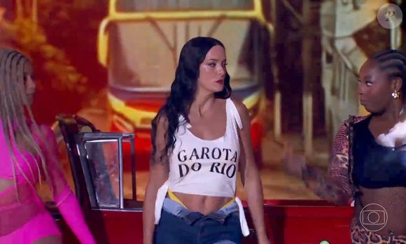 Ticiane Pinheiro exibiu o corpo sequinho e o rebolado na TV Globo