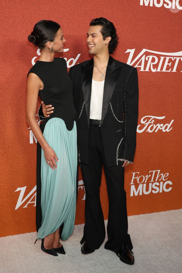 Além da revelação inusitada, o galã deixou muitos elogios para a atriz, com quem teria vivido um affair