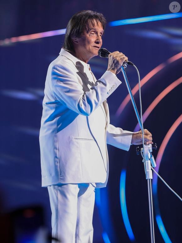 Ao apoiar censura em 1986, Roberto Carlos criticou exibição de alguns filmes na TV mesmo após às 22h