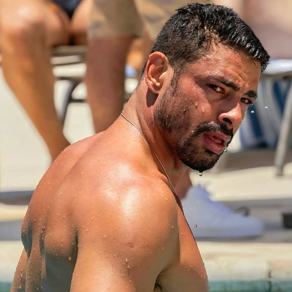 2025: assim está Cauã Reymond atualmente no remake da novela 'Vale Tudo', interpretando César