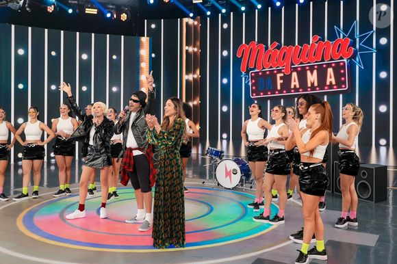 O programa passou a se chamar "Programa Silvio Santos com Patricia Abravanel" após a saída de Silvio Santos das gravações inéditas, em razão da idade avançada e do afastamento gradual da televisão.