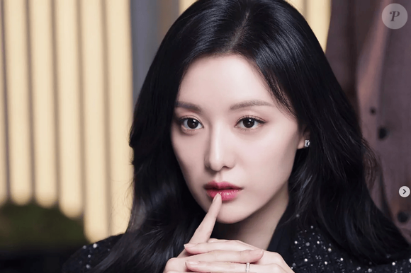 Do sucesso romântico à ação policial: atriz Kim Ji-won deixará o drama amoroso para interpretar uma detetive inspirada em fatos reais, conforme revelou o Asia Business Daily