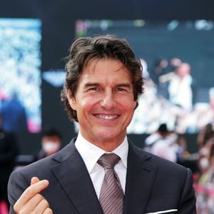 Sobre seus exercícios favoritos, Tom Cruise revela: "Caiaque no mar, espeleologia... esgrima, esteira, levantamento de peso... escalada, trilhas... Eu corro... Eu faço tantas atividades diferentes"