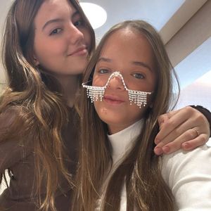 Neste sábado (14), Rafa Justus revelou ter ganhado um óculos de uma amiga que amou