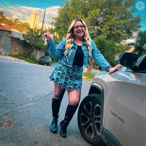 Cover de Marília Mendonça afirma não ter condições de pagar este valor, mas descarta a possibilidade de não homenagear mais o ídolo: ‘Pela Marília, eu vou até o fim’