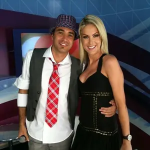 Ana Hickmann enfrentou uma confusão com Latino no palco do ‘Tudo é Possível’ em 2011