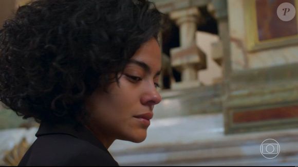 Bella Campos foi aclamada nas redes sociais após atuação em capítulo de segunda-feira (18) de 'Vale Tudo'