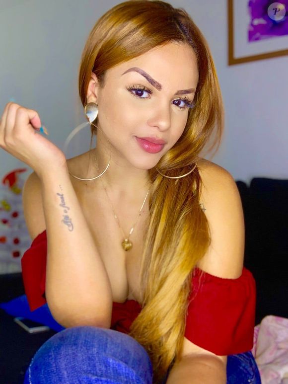 Gabily, de 'A Fazenda 17', costumava estilizar os fios ruivos