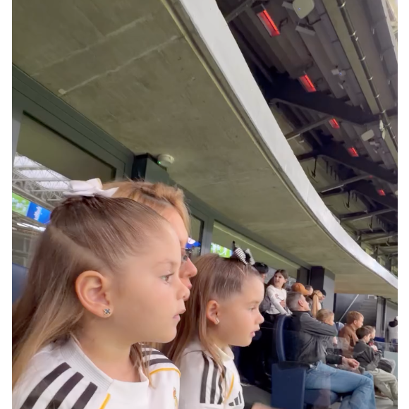 Neste domingo (04), Virgínia levou as filhas Maria Alice e Maria Flor para assistir a um jogo do Real Madrid