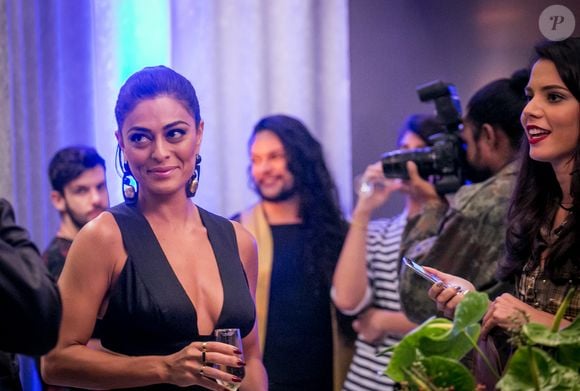 Visual comparado ao de Kim Kardashian: Na época da novela, o estilo marcante de Juliana Paes chamou atenção pelas peças que valorizavam a silhueta