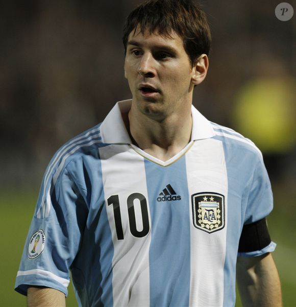 Com o passar do tempo, Lionel Messi apostou em um visual mais moderno