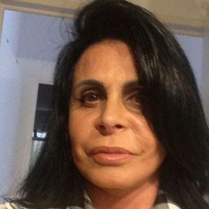 Sempre trabalhando sua autoestima, Gretchen não via problemas em aparecer sem make na web