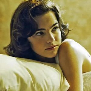 Ana Paula Arósio estreou na Globo em 'Hilda Furacão' (1998), na qual viveu a personagem-título, uma prostituta