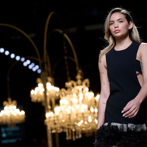 Gabriely Miranda, mulher de Endrick, estreia na Semana de Moda de Madrid