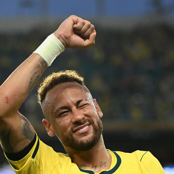 Neymar provocou o goleiro da Noruega durante a disputa e perguntou onde queria que ele batesse o pênalti