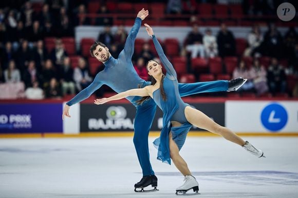 Guillaume Cizeron e Laurence Fournier Beaudry venceram o ouro na dança no gelo nas Olimpíadas de Inverno 2026