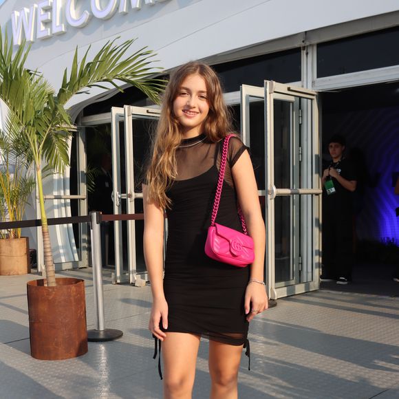 Eva Huck faz aulas de canto, dança e interpretação