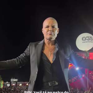 Eduardo Costa chocou todo mundo ao aparecer completamente careca durante um show nos últimos dias