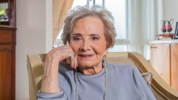 O último adeus à Glória Menezes: família toma decisão importante envolvendo velório e sepultamento da icônica atriz de 91 anos. 'Momento de imensa tristeza'