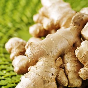 Gengibre é uma raiz que traz diversos benefícios para imunidade, além de ajudar a desinchar e acabar com gases