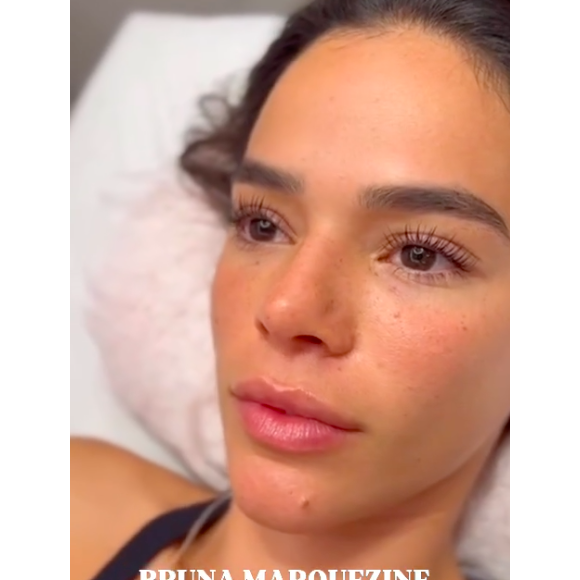 Antes e depois de Bruna Marquezine após a técnica no cílios é impressionante