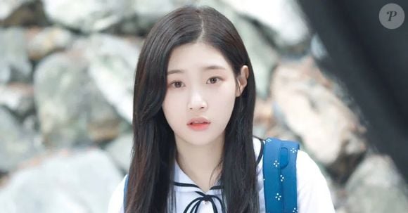 A atriz Jung Chae-yeon tem 28 anos na vida real e muitos acreditam que ela é mais nova