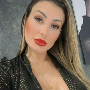 Por um breve período, Andressa Urach voltou à prostituição