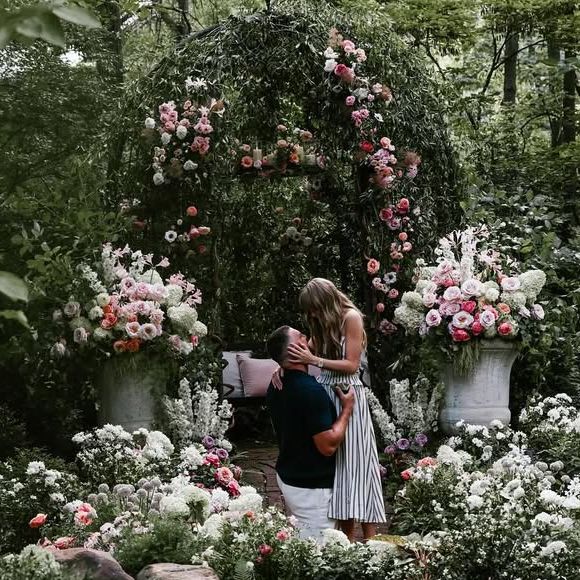 Taylor Swift, agora prestes a subir no altar com Travis Kelce, segue uma dieta balanceada no seu dia a dia