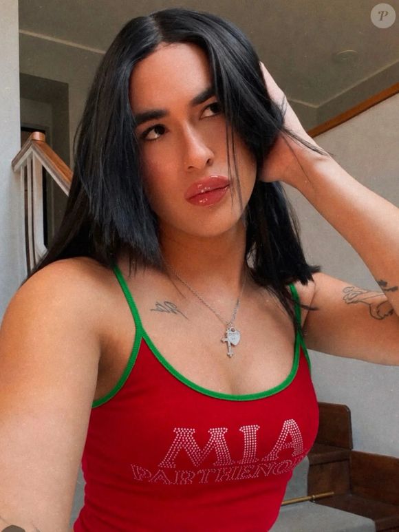A modelo Nina Hoffmann afirmou que Vini Jr. teria reagido a uma foto sua sensual publicada nas redes sociais