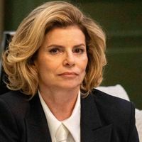 Resumo da novela 'Vale Tudo', capítulo de 19 de julho, sábado: Odete Roitman dá basta e faz forte ameaça a Heleninha