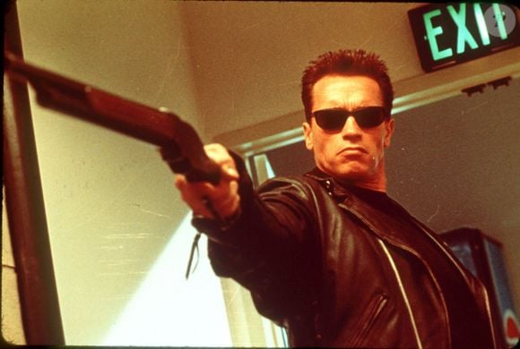 Astro de 'O Exterminador do Futuro', Arnold Schwarzenegger já contava, nos anos 80, com um deslumbre do que seria o futuro