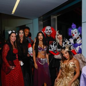 Casais de famosos marcam presença na festa temática, incluindo Éder Militão, Endrick e Monyque Costa