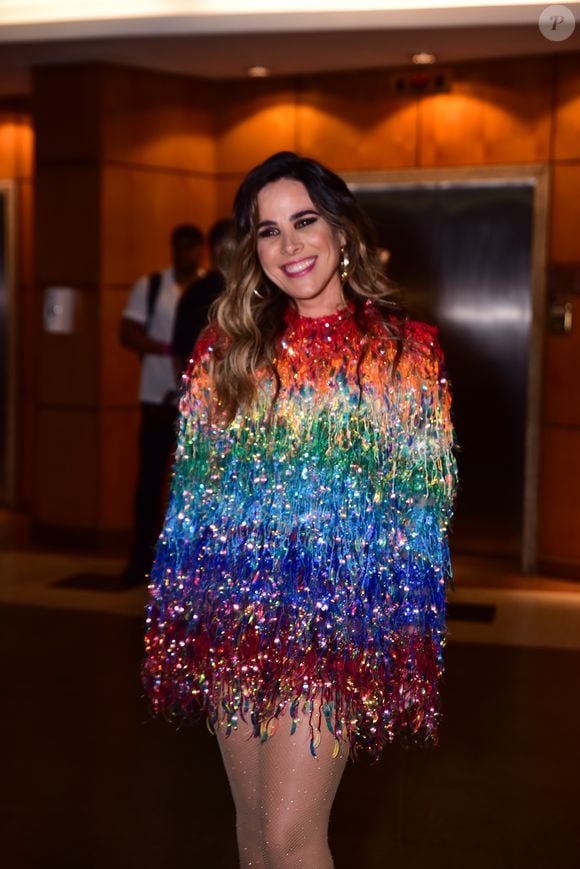 Wanessa usou um look com as cores da bandeira do orgulho LGBT+