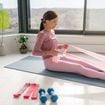 Pilates com pesos para iniciantes: nove exercícios simples para fortalecer todo o corpo, ideal para pessoas com mais de 50 anos