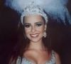 Sandy participou de um desfile em homenagem à dupla Chitãozinho e Xororó pela X-9 Paulistana