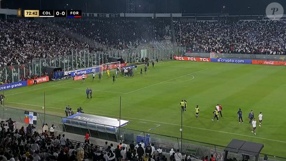 Fora do estádio Monumental, 2 pessoas morreram (de 13 e de 18 anos) atropeladas por viatura da polícia, acionada para evitar invasão ao local