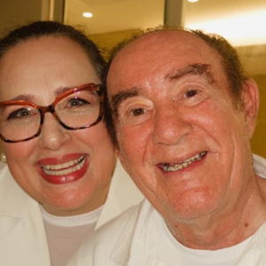 Vídeo de Renato Aragão agredindo a esposa é inteligência artificial, informa equipe do humorista: ‘Campanha de difamação’