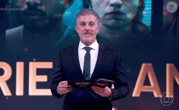 Apresentador do 'Domingão' é criticado por promover plataforma de apostas BETMGM na TV Globo