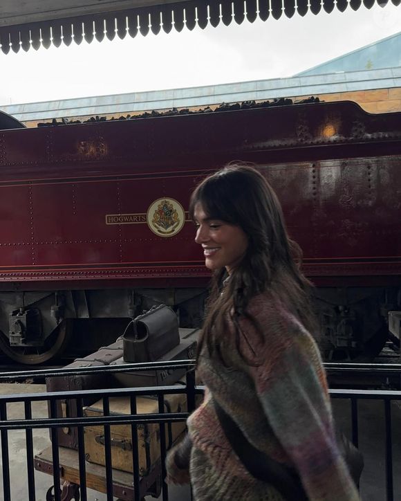 Bruna Marquezine também receberá Thiaguinho para show em sua festa de aniversário, segundo o portal Gshow