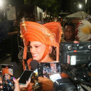Em entrevista, Flávia Alessandra revelou estar ciente de que possa sofrer críticas em sua estreia no Carnaval