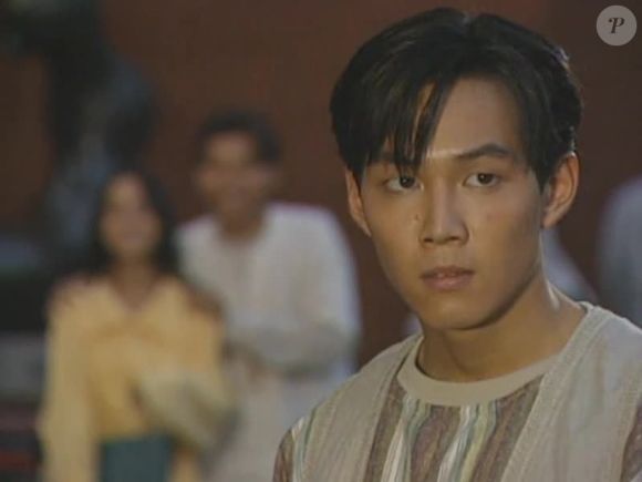 1994: Lee Jung-jae voltou à TV com toda sua beleza na série 'Feelings'