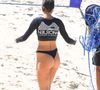 Biquíni fio-dental de Agatha Moreira valorizou o corpo definido da atriz e bumbum avantajado