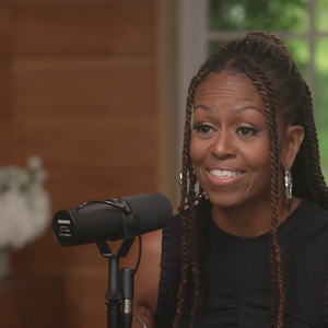 Aos 62 anos, Michelle Obama segue inspirando mulheres que buscam mais segurança, autoestima e reposicionamento profissional