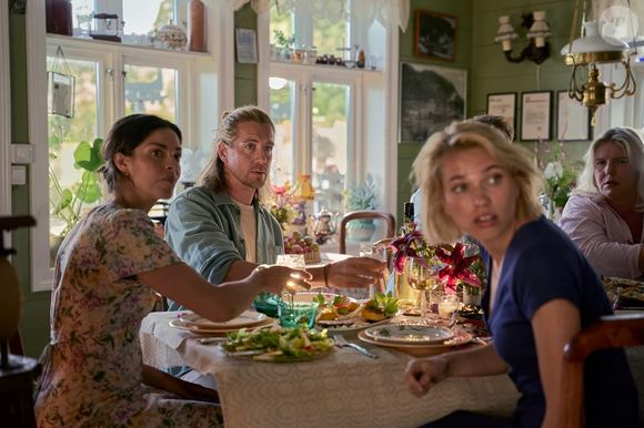 Protagonizado por Natalie Madueño, o fime conta ainda com Pål Sverre Hagen e Claes Bang no elenco