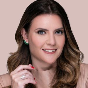 Shot de Patrícia Davidson 50ml de água, 1 colher de sopa de vinagre de maçã orgânico, 1 colher de chá de guaraná cipó orgânico e 1 colher de gengibre em pó orgânico