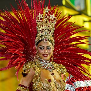 Fantasia de Juliana Paes já nasce histórica, com a assinatura da grife de luxo italiana Dolce e Gabbana